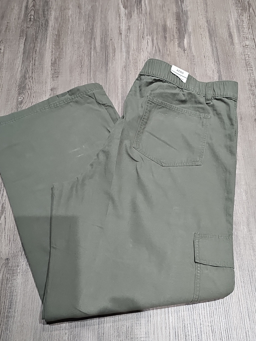 Aeropostale Olive Green Straight-Leg Cargo Pants